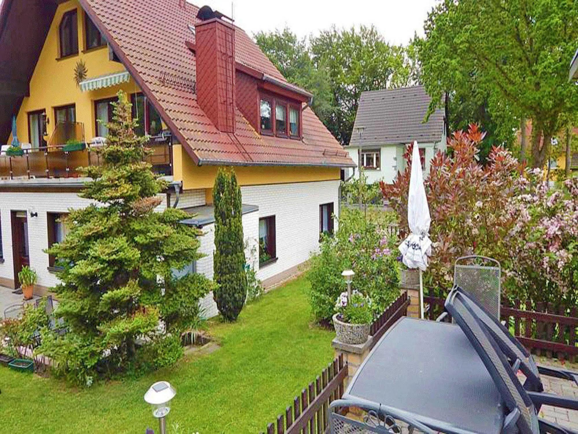 Ferienhus Baabe Fewo 01 Terrasse, Sauna- Und Schwimmbadnutzung Im Ahoi Sellin Esterno foto