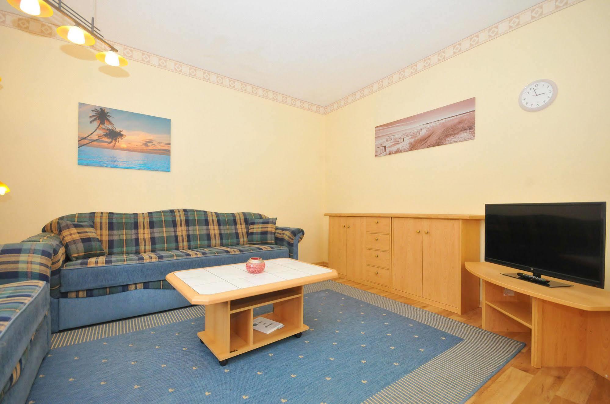 Ferienhus Baabe Fewo 01 Terrasse, Sauna- Und Schwimmbadnutzung Im Ahoi Sellin Esterno foto